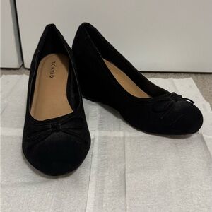 Torrid black mini wedge ballet heels